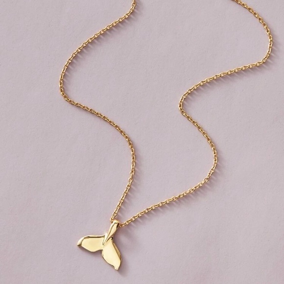 Unbranded Jewelry - 3/$30 🐋 Fish Tale Pendant Necklace